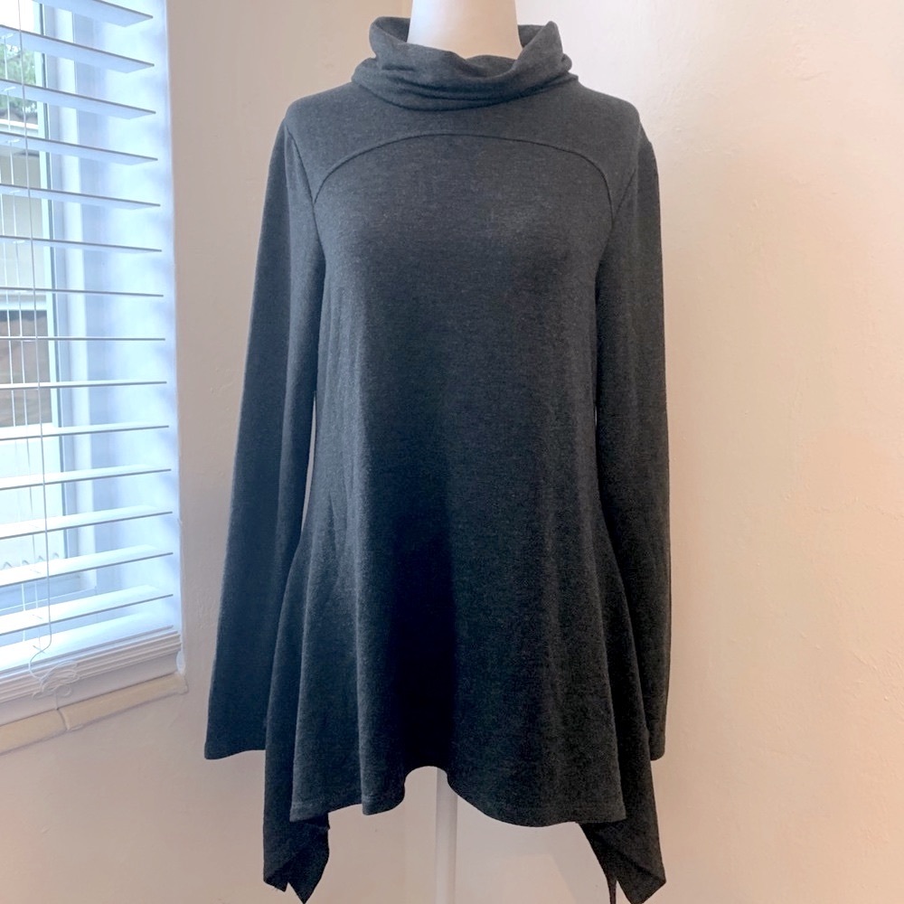 NEIMAN MARCUS Gray Cowl Neck Long Sleeve Knit Top Size Small